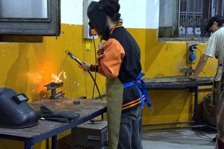 Cursos gratuitos de soldadura y CNC en Rosario